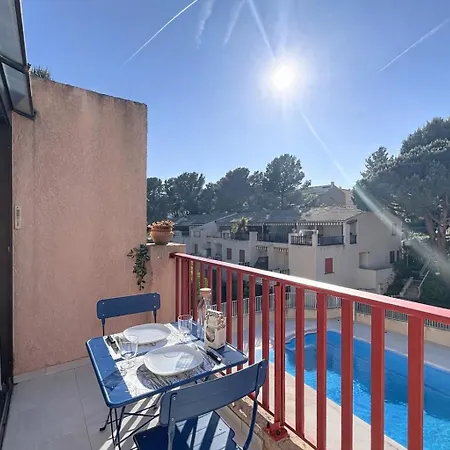 Piscine Plages A Pieds Parking * Bandol